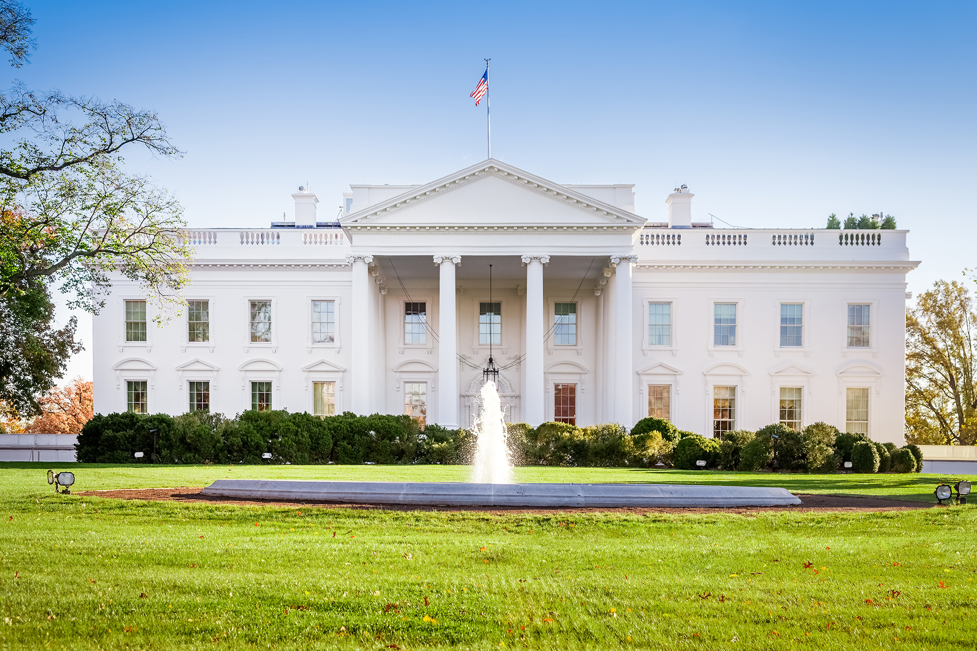 white house washington dc The Storm is Here - 22 Trends That May Have Major Impacts On Your Work & Life AI + Machine Learning, Business, Digital Culture, Digital Workspace, Finance, Insights, Management, Marketing, MR Mixed Reality, Personal Finance, Platforms, Process Optimization, VR Virtual Reality